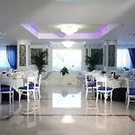 Costa Azzurra Szálloda 3*