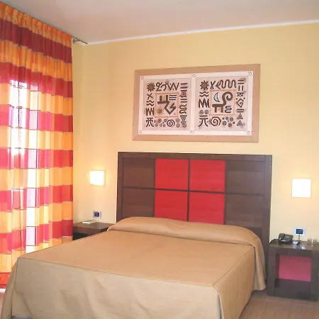 מלון Costa Azzurra פולסנו