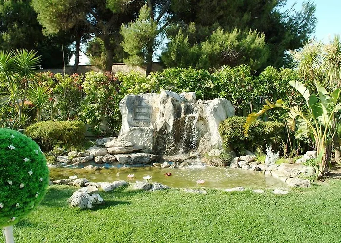 Costa Azzurra Hotel 3*